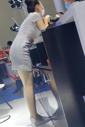 4k街拍车展礼仪2