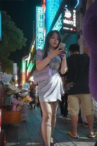 (BC-SSS-018)极品超薄黑丝美女..诱惑翘臀夹着透明蕾丝骚DZK