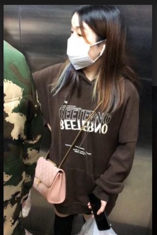 TK405-街拍抄底黑色拼接肉丝妹子