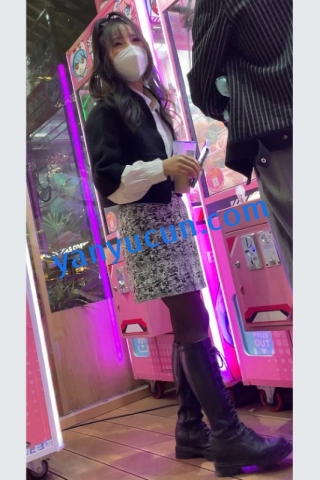 【KKCD㊙️】3105-3106-抄底肉丝小姐姐和黑丝小姐姐